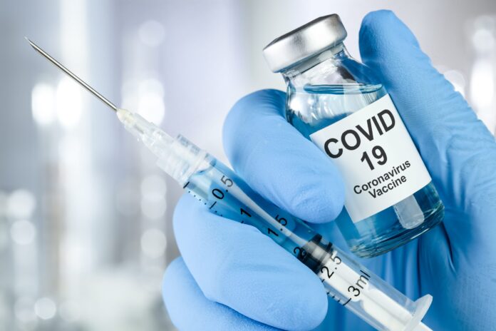 FDA კორონავირუსის ვაქცინებზე ყველაზე სერიოზული გაფრთხილების დაწესებას აპირებს